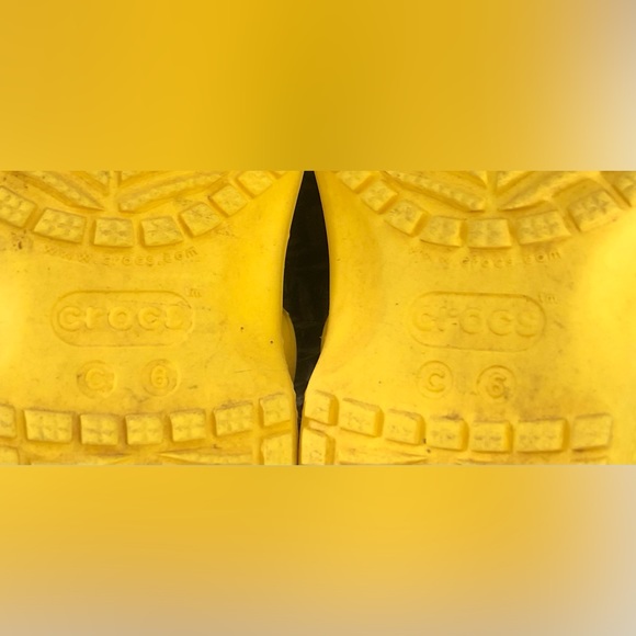 🌿 CROCS 🌿 kids unisex yellow rubber slip on shoes size C6 removable flower - Picture 7 of 7